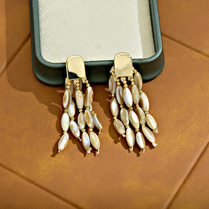 Boucles d'oreilles à pampilles perlées, style bohème, franges pendantes, bijoux pour femmes - Product Image 1