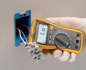 MT-117 มัลติมิเตอร์สำหรับช่างไฟฟ้า เครื่องตรวจจับแรงดันไฟฟ้าแบบไม่สัมผัสในตัว มาตรฐาน IP42 ความแม่นยำ 0.5% ช่วงแรงดันไฟฟ้า 1000V กระแสไฟ 11A - Product Image 4