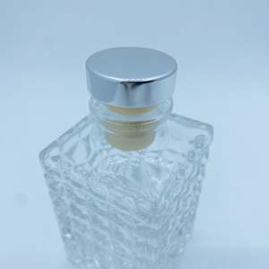 100ml Clear Embossed DIY Fragrance <b>Diffuser</b> Square Glass Jars with Cork <b>for</b> <b>Reed</b> <b>Diffuser</b> Replacement <b>Refillable</b> Custom Logo - Product Image 3