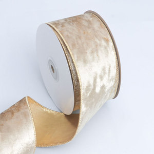 Fiocco Decorativo per Albero di Natale e Ghirlanda, in Nastro di Velluto con Bordo Dorato, Doppio Lato, Ecologico, Produzione di Stagione - Product Image 5