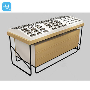 Soporte de exhibición de suelo para gafas de sol, moderno diseño de tienda óptica, mesa de exhibición para interiores, venta al por menor - Product Image 1