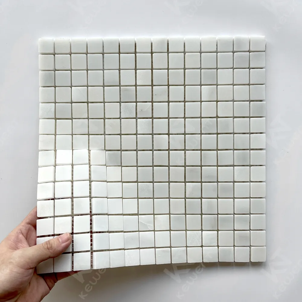 壁と床のタイルのための中国の正方形の白い大理石の石の大理石のモザイクタイル
