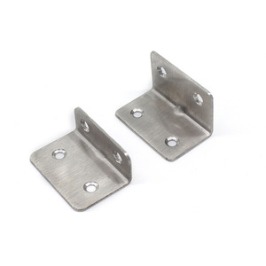 Support d'angle en acier inoxydable 30x30x50x2.0mm durable pour la connexion de meubles - Product Image 2