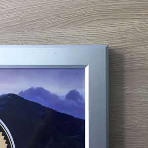 Boîte à lumière LED personnalisée durable en aluminium et acrylique A4 avec <span class=keywords><strong>affiche</strong></span> de film éclairée, pour une utilisation en intérieur/extérieur - Product Image 2