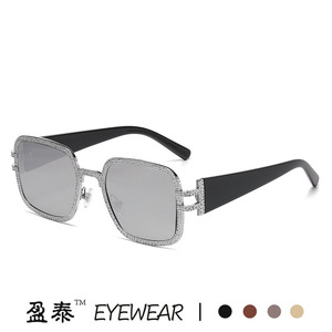 แว่นกันแดดทรงเหลี่ยมยี่ห้อ Yingtai กรอบโลหะ ป้องกันรังสียูวี 400 แฟชั่นสำหรับผู้หญิง - Product Image 4