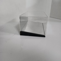 Vitrine d'exposition en acrylique personnalisée pour modèle de voiture de course, boîte et support en Lucite