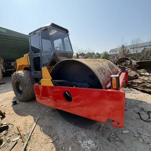 Rodillo compactador Dynapac CC421 original de segunda mano, maquinaria de construcción Dynapac usada con precio bajo en venta. - Product Image 6