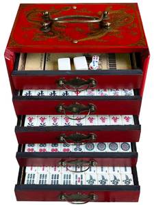 Jeu de <span class=keywords><strong>Mahjong</strong></span> miniature haut de gamme unique, manuel, avec chiffres et <span class=keywords><strong>lettres</strong></span> anglaises, boîte en bois, cadeau pour les personnes âgées, les étrangers, les voyages - Product Image 1