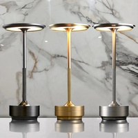 Touch Control Recharge Sans Fil Lampe Moderne Nordique Petite Lampe De Table De Luxe Or LED Lampes De Bureau pour Restaurant Hôtel Salon