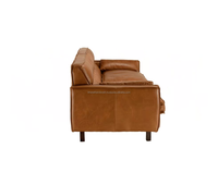 Modernes Chesterfield-Sofa mit drei Sitzen, elegantes Design, komfortable Sitzfläche für Wohnzimmer und Familienbereiche