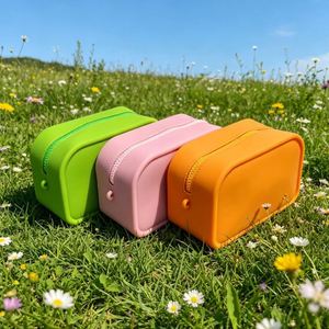 Sac de rangement pour maquillage en silicone réutilisable, écologique, résistant à l'eau, grand format, avec fermeture éclair, design tendance, vente chaude - Product Image 2