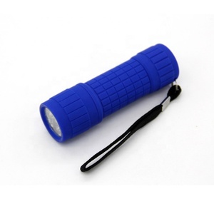 Lampe de poche en plastique <span class=keywords><strong>à</strong></span> 9 LED, 3 piles AAA, bon marché - Product Image 3