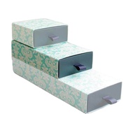 Boîte cadeau de luxe biodégradable en carton ondulé avec revêtement UV, gaufrage, design de dossier, boîte à thé personnalisée, emballage pour savons et perruques, pelliculage brillant