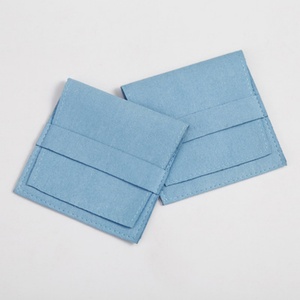 Pochette à bijoux personnalisée avec rabat, imprimée avec logo, couleur et taille sur mesure - Product Image 2