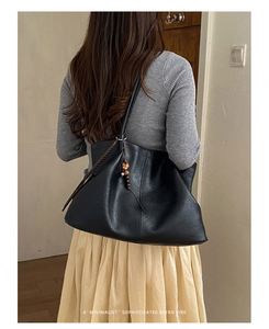 Bolso Tote Vintage para Mujer, Gran Capacidad, de Cuero PU, Bolso de Hombro con Borla Decorativa, Venta al Por Mayor - Product Image 5
