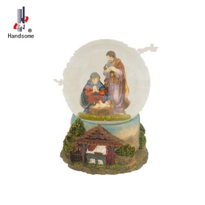 Venta caliente regalos <span class=keywords><strong>de</strong></span> <span class=keywords><strong>navidad</strong></span> recuerdo religioso diseño inflable Bola <span class=keywords><strong>de</strong></span> agua - Product Image 1