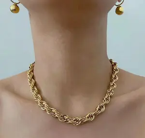 Kalung Rantai Tali Tebal Wanita 10Mm Trendi Hip-Hop Ins Susun Baja Titanium Sederhana Baja Tahan Karat Berlapis Emas Choker Pendek