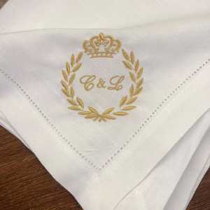 Vente chaude Brodé Logo Personnalisé Blanc <span class=keywords><strong>Table</strong></span> <span class=keywords><strong>De</strong></span> <span class=keywords><strong>Mariage</strong></span> Serviettes En Tissu <span class=keywords><strong>De</strong></span> Coton - Product Image 1