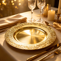 Assiettes de présentation dorées Woju élégantes à motif floral de 13 pouces, en plastique électroplaqué avec bordure fleurie, pour la décoration de fêtes de fiançailles
