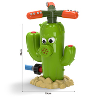 Enfants en plein air été extérieur jardin cour pelouse jouant à l'eau jeu jouets en plastique Cactus arroseurs jouets