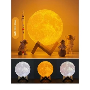 โคมไฟดวงจันทร์ 3 มิติ พร้อมไฟดาวประดับ แสงบรรยากาศแบบ ABS พร้อมพอร์ต USB ชาร์จไฟได้ ควบคุมด้วยรีโมท เหมาะสำหรับเด็ก ห้องนอนเด็ก - Product Image 4