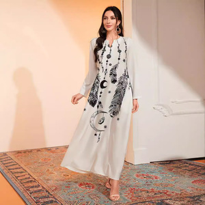 Sitio Independiente para la Nueva Colección de Verano: Elegante Vestido Largo Acampanado con Cuello en V para Mujer, con Estampado de Hilo Largo y Cremallera, Estilo Urbano - Product Image 4