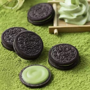 Biscuits sandwich Oreo saveur fraise et chocolat original, collation pour dortoir, nourriture pour enfants pour satisfaire les envies, collation décontractée - Product Image 4