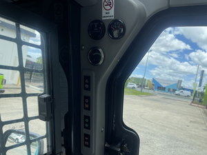 Sunward SWTL3220 Nueva Minicargadora de 74 HP con Motor, Cilindro Hidráulico y Opciones de Cargadora de Orugas/Ruedas - Product Image 2