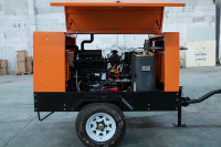 Compresseur d'air à vis Diesel de haute qualité et à bas prix, 5 m3/min, avec déplacement d'air, 8 bars, 50kw, 176cfm, pour perceuse minière, 2 roues