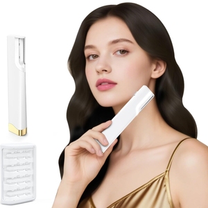 Nueva Afeitadora Dermaplaning Sónica para Mujer, Afeitadora Dermaplaning Recargable de Tres Velocidades con 6 Cuchillas de Repuesto - Product Image 1