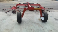 Mini Traktor PTO Rotary 1.0-1.8m Gear Core High Productivity Hay Rake Tedder dengan Harga Pabrik untuk Dijual