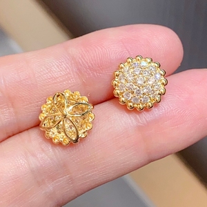 ต่างหูเพชรทรงกลมแบบมินิมอล Aazuo ทองคำแท้ 18K ประดับเพชรเพาะเลี้ยง E VS1 ของขวัญสำหรับผู้หญิงและเด็ก สวมใส่ได้ทุกวัน - Product Image 3