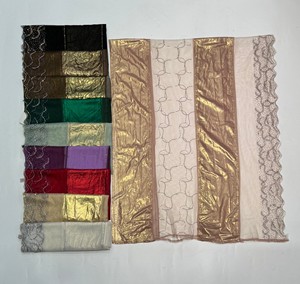 SWAN Hijab Elegante Personalizzato per Signora con Ricami in Pizzo e Accenti Dorati, Pietre Scintillanti, Sciarpa in Chiffon Islamica Musulmana per Dubai - Product Image 1