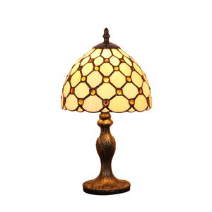 Lampe de table artisanale Ouhaodi, style campagnard créatif, lampe de chevet à perles pour le bureau, la chambre à coucher, l'utilisation en café - Product Image 3