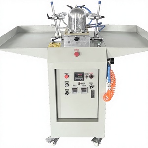 Macchina stiratrice automatica ad alta velocità DS-1-1DM per cappelli, soluzione efficiente per la produzione di cappellini, stiratore per cappellini da baseball (singola stazione) - Product Image 3
