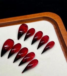 Ongles à presser INS, dégradé rouge, griffes d'aigle 3D, faits main, forme stiletto, griffes de dragon courbées, épaissis, style gothique, vente en gros - Product Image 4