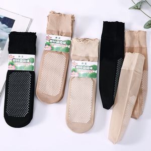 Women's Summer Thin Non-Slip <b>Socks</b> With Cotton Sole And Ruffled Trim Mid-Calf For Maternity And Elderly - Product Image 3