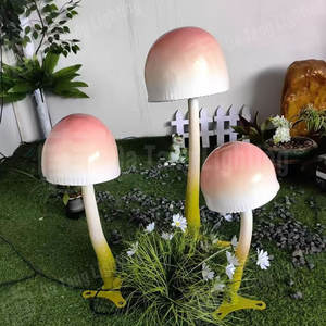 Lampe décorative en forme de champignon, en résine peinte à la main, pour la décoration extérieure des jardins et des paysages - Product Image 3