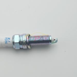 Conjunto de bujías de encendido de calidad genuina para el sistema del motor 18846-11070 1884611070 para Hyundai ELANTRA 17 18846 11070 - Product Image 3