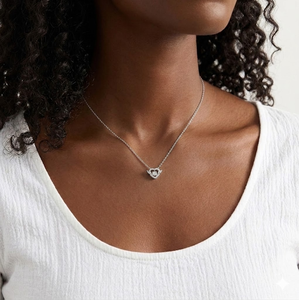 Ornements de cou au motif d'ange rêveux, bijoux de cou ovales en argent sterling de qualité supérieure avec maillons de câble, reliés à deux boucles supérieures pour femmes - Product Image 3