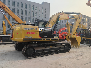Excavatrice hydraulique sur chenilles Caterpillar CAT 320D d'occasion, bien entretenue, équipée d'une benne de terrassement standard, homologuée CE - Product Image 2