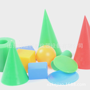 Modèle géométrique 30506, fabricant d'instruments pédagogiques pour l'enseignement des mathématiques à l'école primaire, produit des cylindres et des cuboïdes. - Product Image 4