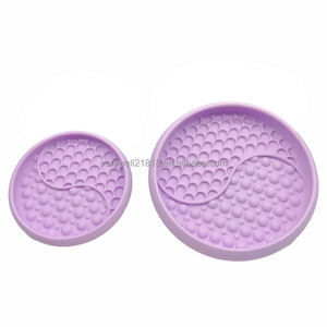 2026 tendance produit 15cm petit nid d'abeille Ufo lécher tapis personnalisé Silicone bol chien mangeoire lente - Product Image 3