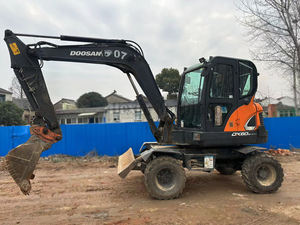 Ventes à bas prix, excavatrice Doosan 60w 5,5 tonnes, petits pneus de chantier, à vendre, d'occasion - Product Image 3