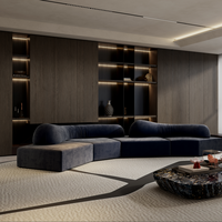 Meuble mural en bois foncé sur mesure avec étagères rétroéclairées par LED, portes sans poignées, OEM ODM pour hôtel, appartement, villa, projet de salon