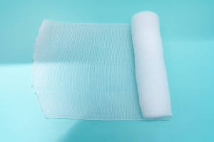 CE ve ISO sertifikalı 90 cm X 50 metre toplu satış 4 kat boyutu gazlı bez rulo bandajlar tıbbi cihazlar - Product Image 6