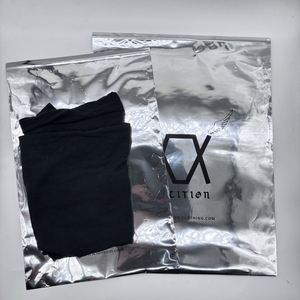 Sobres de Envío de Poliéster Plateados con Logotipo Personalizado, Bolsas de Correo Metálicas con Logotipo para Ropa, Bolsa de Franqueo de Aluminio - Product Image 3
