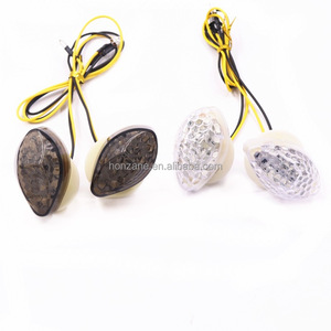Feu de position latéral 15 LED pour motos de grande cylindrée, lentille fumée noire et transparente, lumière jaune - Product Image 3