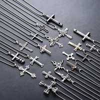 HOVANCI Collier Croix Homme Crâne Sucre Gothique Punk Cool en Acier Inoxydable Étanche Anti-Ternissement Religieux pour Homme