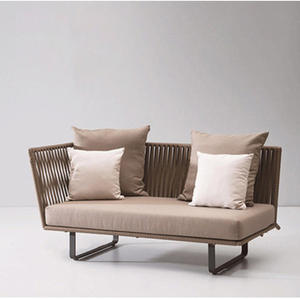 Canapé <span class=keywords><strong>en</strong></span> <span class=keywords><strong>rotin</strong></span> minimaliste moderne pour l'extérieur - Imperméable et résistant au soleil ; Idéal pour les cours, les jardins et les balcons. - Product Image 4